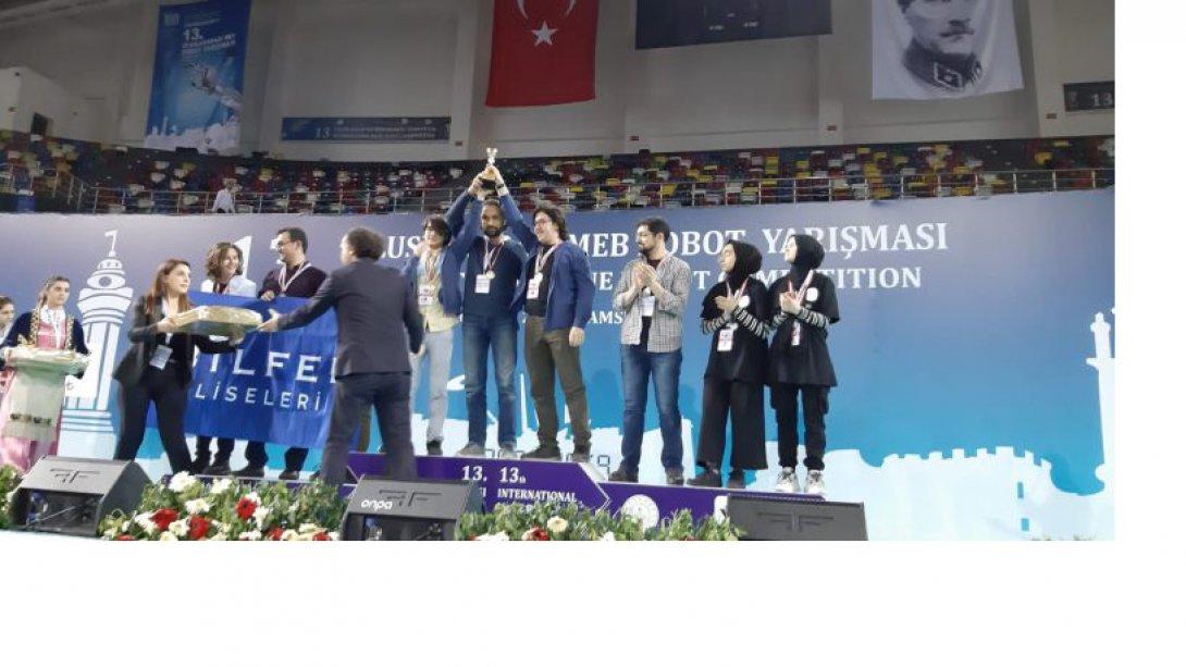 Mehmet Zahid Kotku AİHL öğrencilerinden büyük başarı