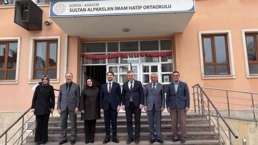 Yenilik Ve Eğitim Teknolojileri Genel Müdürü Mustafa Canlı'dan Karatay Sultan Alparslan İmam Hatip Ortaokuluna Ziyaret