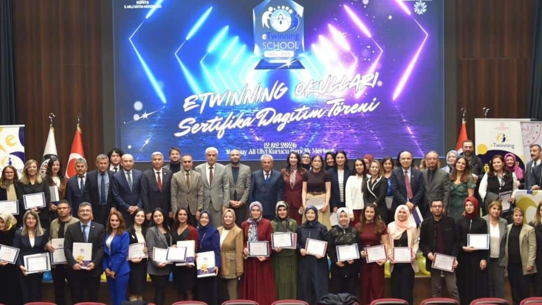 eTwinning Okulu Etiketi Sertifika Dağıtım Töreni Gerçekleştirildi